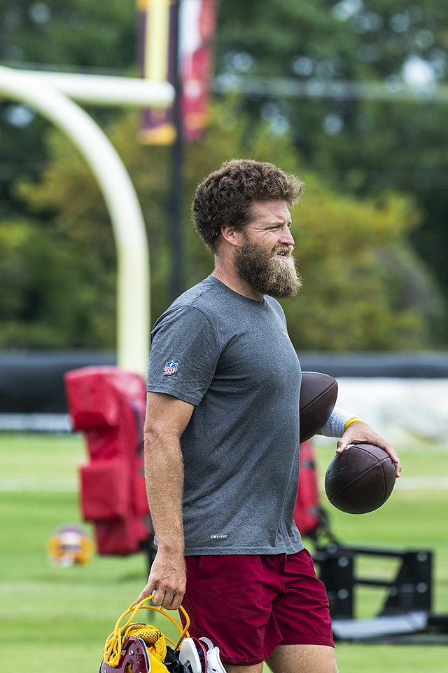 Let’s get to know Ryan Fitzpatrick(02)