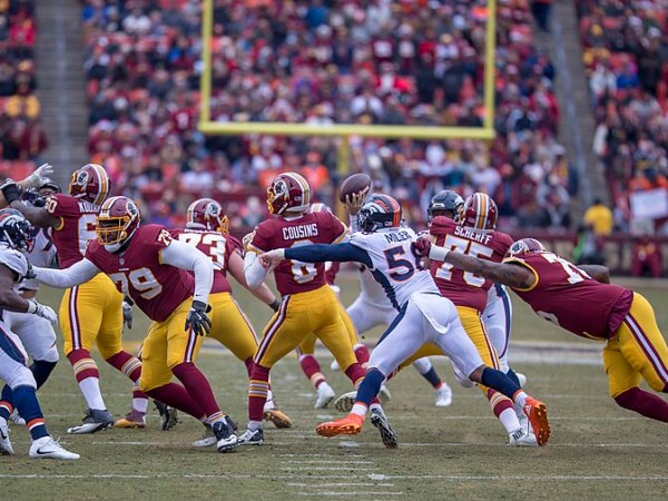 Should Von Miller return to&nbsp;Denver?